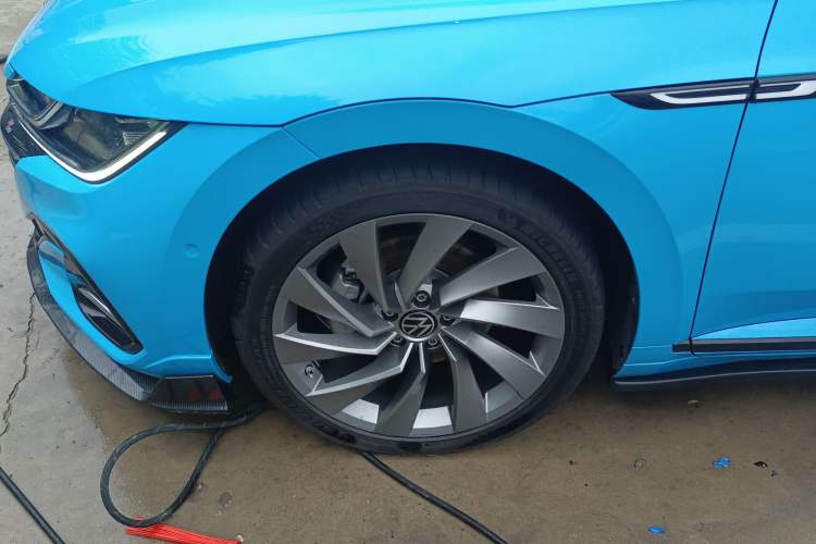 Used Volkswagen FAW-Volkswagen CC 2024 380TSI Striking Edition Left Front Wheel Hub