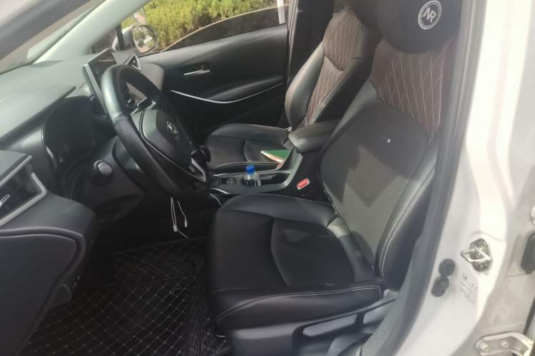 Used Toyota Corolla 2021 Dual-Motor 1.8L E-CVT Elite Edition Left Front Seat