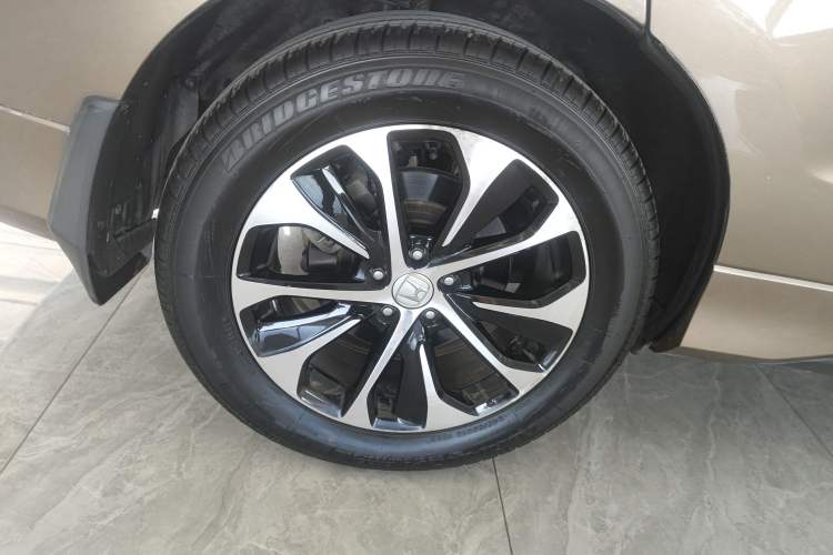 Used Honda Avancier 2017 240TURBO Two-Wheel Drive Premium Edition