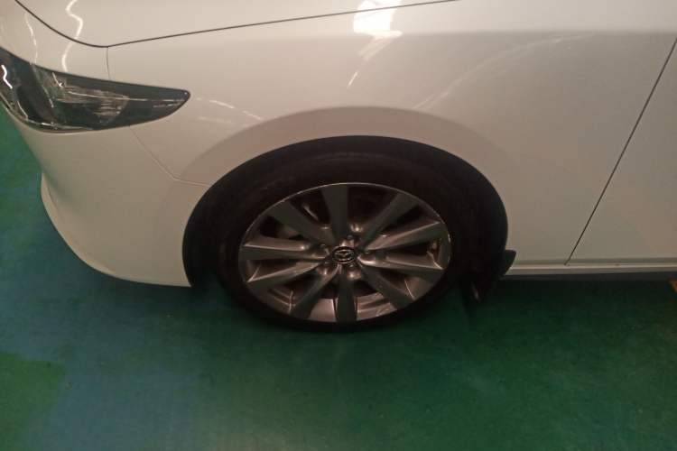 Used Mazda 3 Axela 2023 2.0L Automatic ZhiXuan Edition
