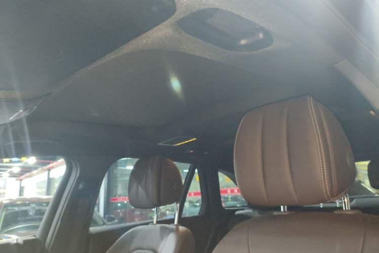 Used Mercedes-Benz GLC 2022 Second Facelift GLC 260 L 4MATIC Luxury Edition Headliner