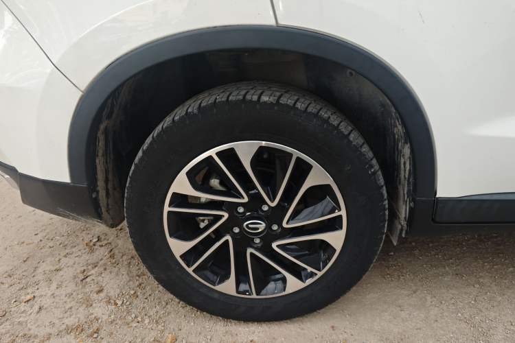 Used GAC Trumpchi GS4 2017 235T Automatic Two-Wheel Drive Elite Edition Right Rear Wheel Hub
