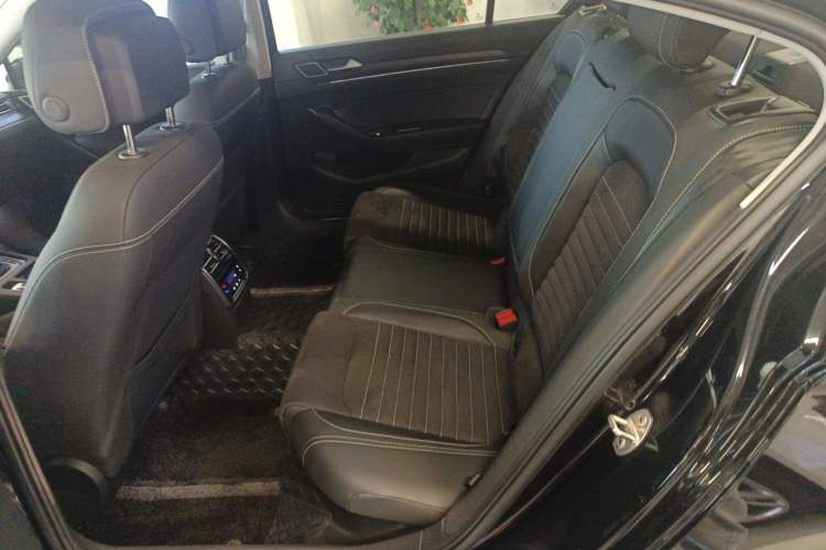 Used Volkswagen Magotan 2020 330TSI DSG Luxury Edition
