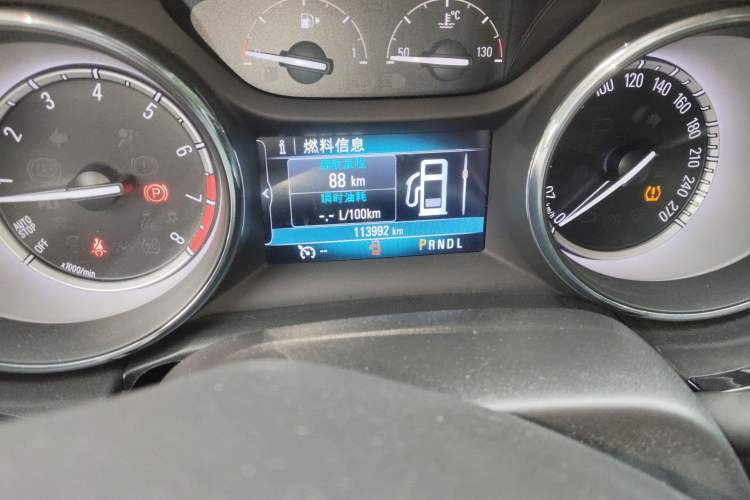 Used Buick Verano 2017 Sedan 20T Dual-Clutch Elite Model Odometer Close Up