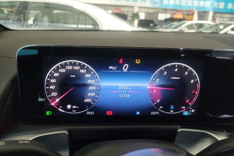 Used Mercedes-Benz GLB 2024 GLB 200 Dynamic Edition
