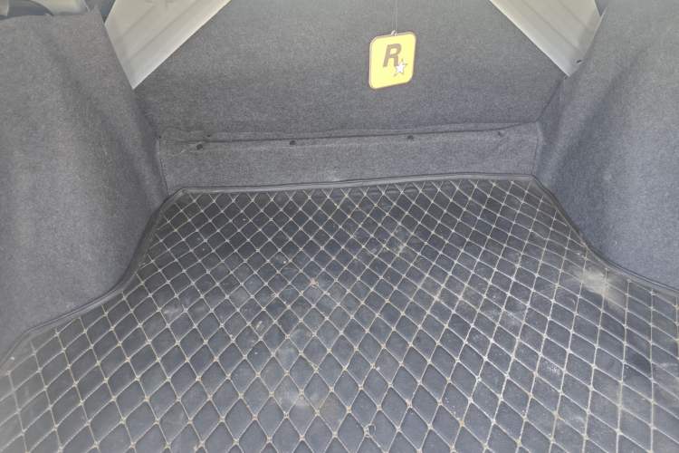 Used Honda Greiz 2016 1.5L CVT Classic Edition