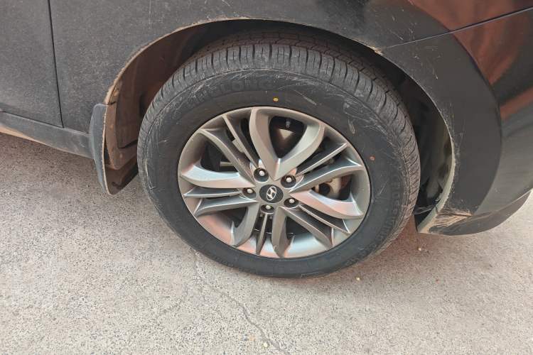 Used Hyundai ix35 2013 2.0L Automatic Two-Wheel Drive Smart GLS China IV Standard
