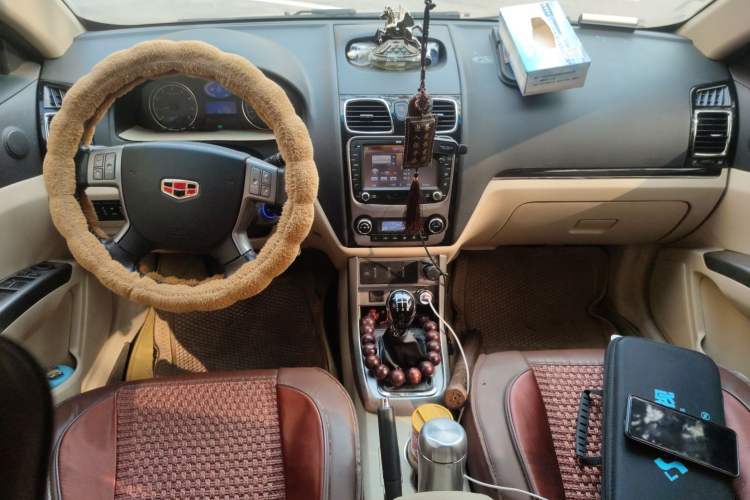 Used Geely Auto Classic Emgrand 2013 Sedan 1.8L Manual Luxury Model
