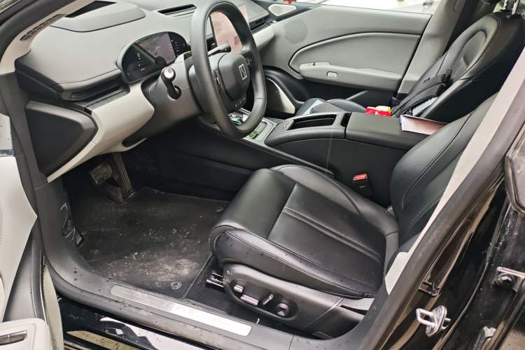 Used Zeekr 007 2025 Rear-Drive Intelligent Driving Version 75 kWh Left Front Seat