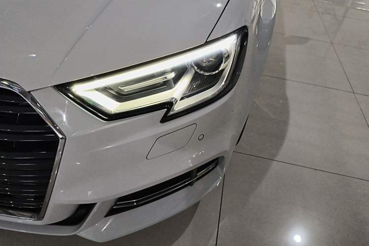 Used Audi A3 2018 30th Anniversary Edition Limousine 35 TFSI Fashion Model Left Front Headlight