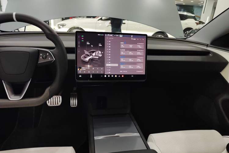 Used Tesla Model 3 2024 High-Performance All-Wheel-Drive Version