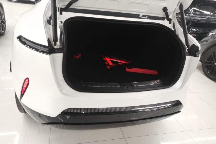 Used Avatr 11 2025 Ultra Extended-Range Edition