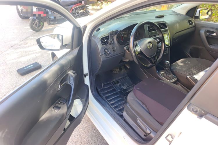 Used Volkswagen Polo 2016 1.6L Automatic Comfort Model