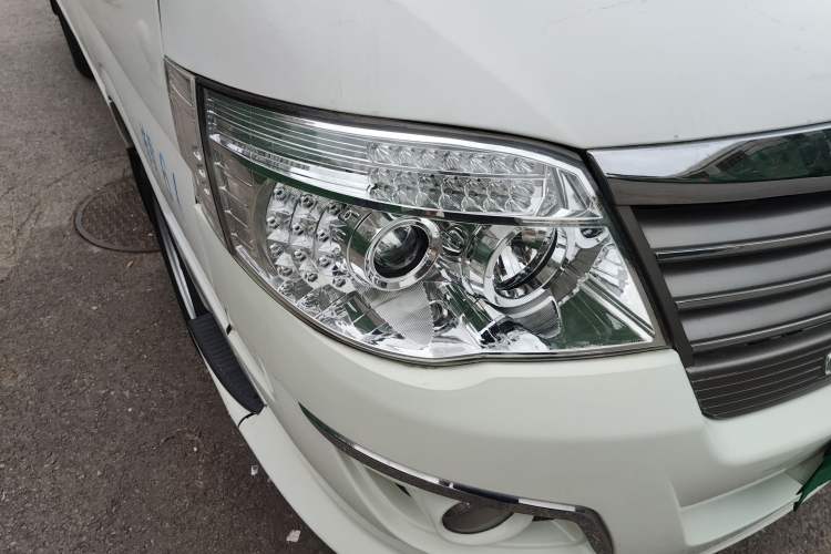 Used Golden Dragon Hiace 2021 1.8L Gasoline Version Logistics Vehicle Long-Wheelbase High-Roof Model GL850 LJ4A18Q6