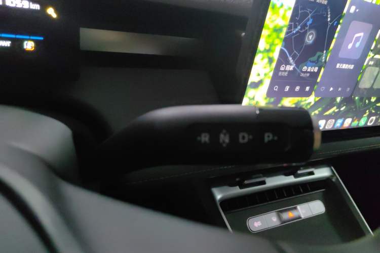 Used Roewe D6 2025 450km Deluxe Edition