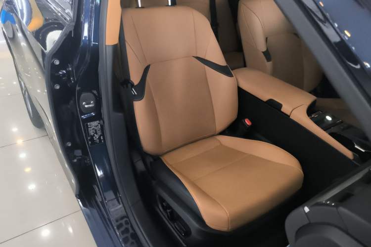 Used Lexus ES 2023 200 Excellence Edition