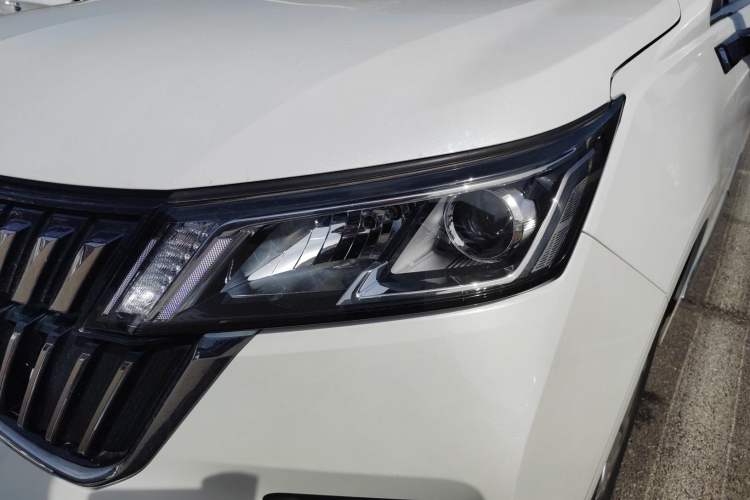 Used Wuling Jiachen 2022 1.5T Manual Comfort & Dynamic Version
