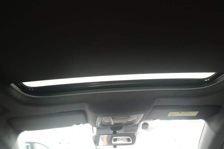 Used ORA Good Cat GT 2024 Mulan Edition 401 km Range Prestige Version 135 kW Headliner