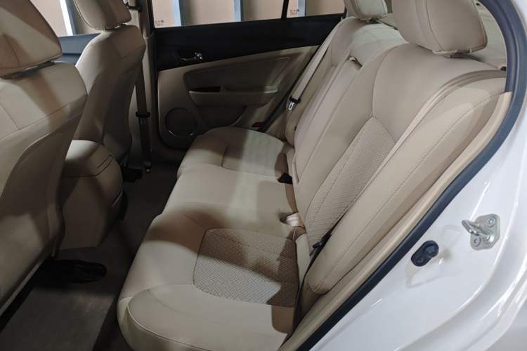 Used Bestune B50 2013 1.6L manual luxury version
