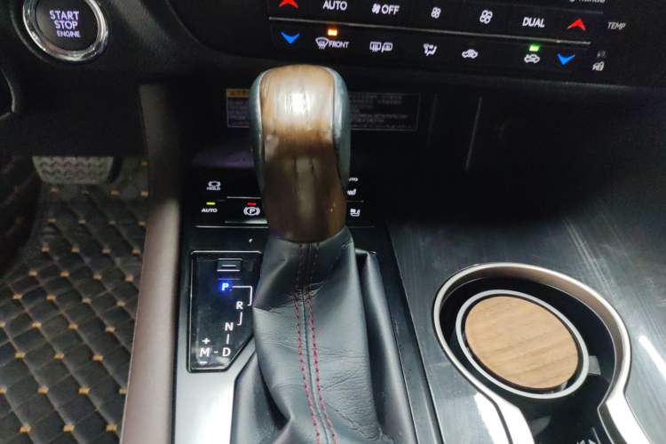 Used Lexus RX 2016 300 4x4 Elegant Edition China VI