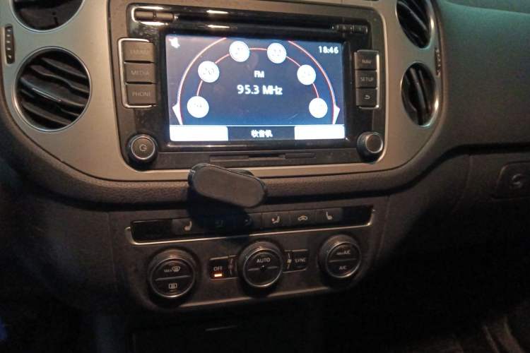 Used Volkswagen Tiguan 2013 2.0 TSI Automatic All-Wheel Drive Luxury Edition