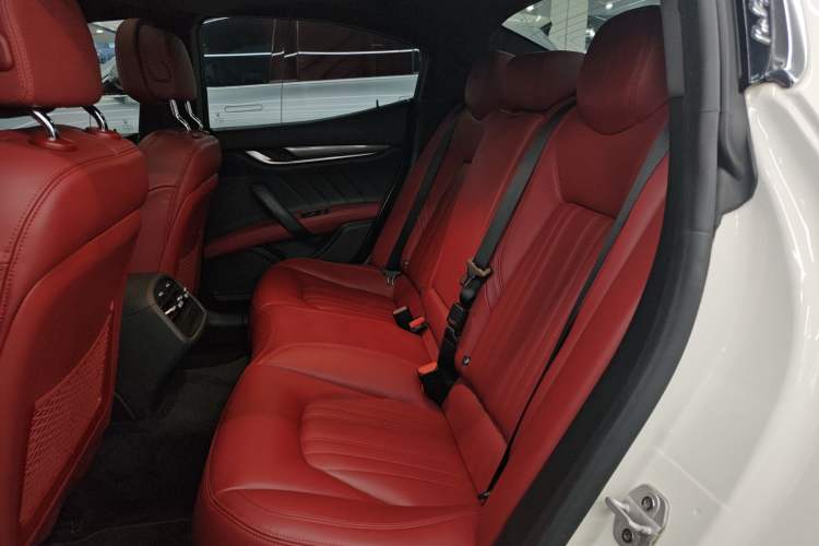 Used Maserati Ghibli 2019 3.0T Standard Version China VI Left Rear Seat