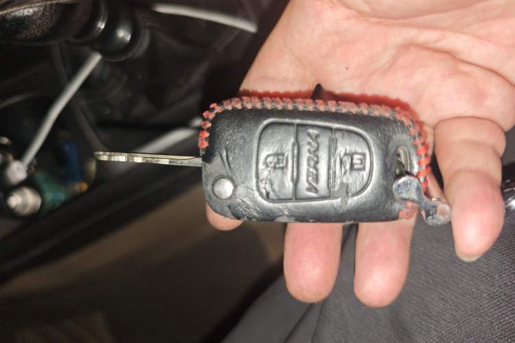 Used Hyundai Celesta 2011 1.6L Manual Comfort Edition