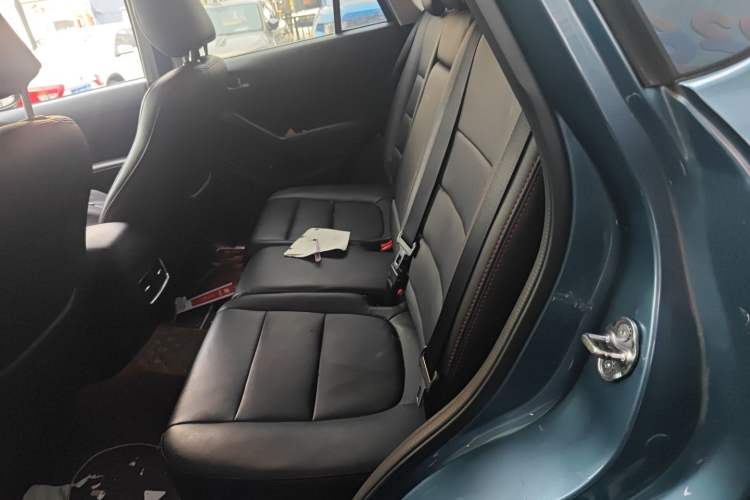 Used Mazda CX-5 2015 2.0L Automatic Two-Wheel Drive Urban Version
