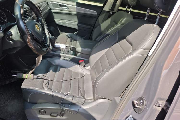 Used Volkswagen Teramont 2017 380TSI Four-Wheel Drive Luxury Edition Left Front Seat