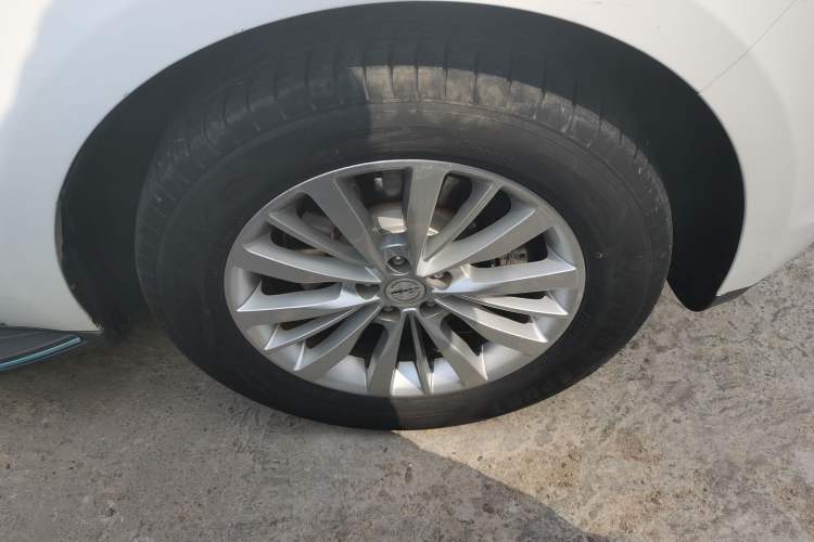 Used Zotye SR9 2017 2.0T Automatic Ultimate Light Edition