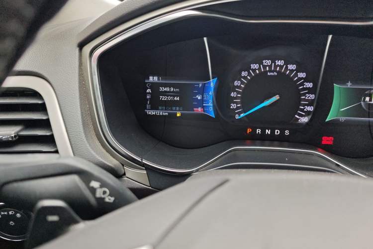 Used Ford Mondeo 2013 2.0L GTDi 200 Fashion Edition Odometer Close Up