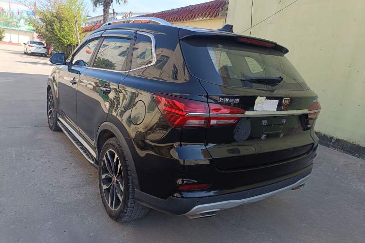 Used Roewe RX5 2016 30T Two-Wheel Drive Automatic Internet Smart Edition
