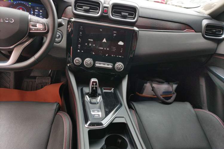 Used Lynk & Co 02 2018 1.5T DCT Two-Wheel Drive Pro Version China V Emission Standard
