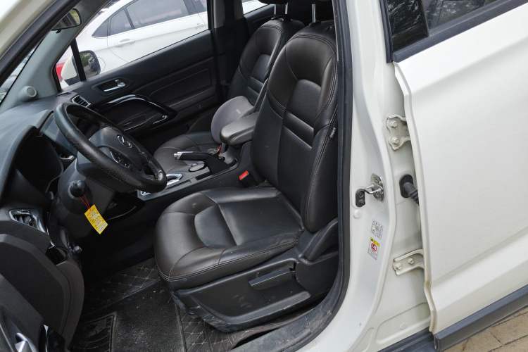 Used GAC Trumpchi GS4 2017 200T G-DCT Two-Wheel Drive Elite Edition Left Front Seat