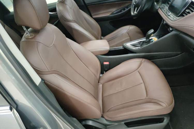 Used Buick GL6 2019 18T 6-Seater Connected Luxury Version China VI Standard