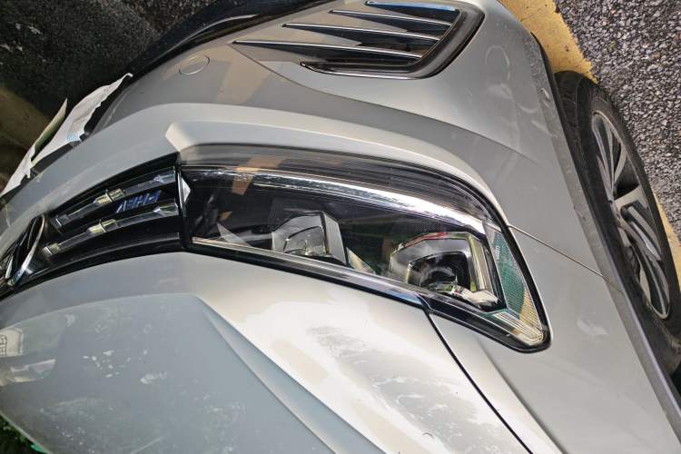 Used Volkswagen Tiguan L New Energy 2020 430 PHEV Plug-in Hybrid Prestige Edition Right Front Headlight