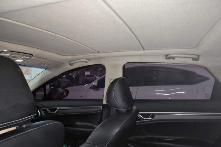 Used Geely Auto Emgrand GS 2016 Sports Edition 1.8L Manual LingShang Model Headliner