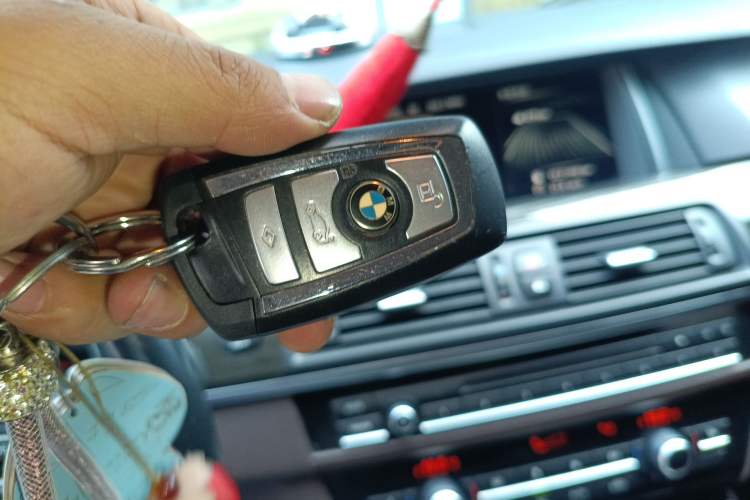 Used BMW 5 Series 2014 525Li Luxury Design Package
