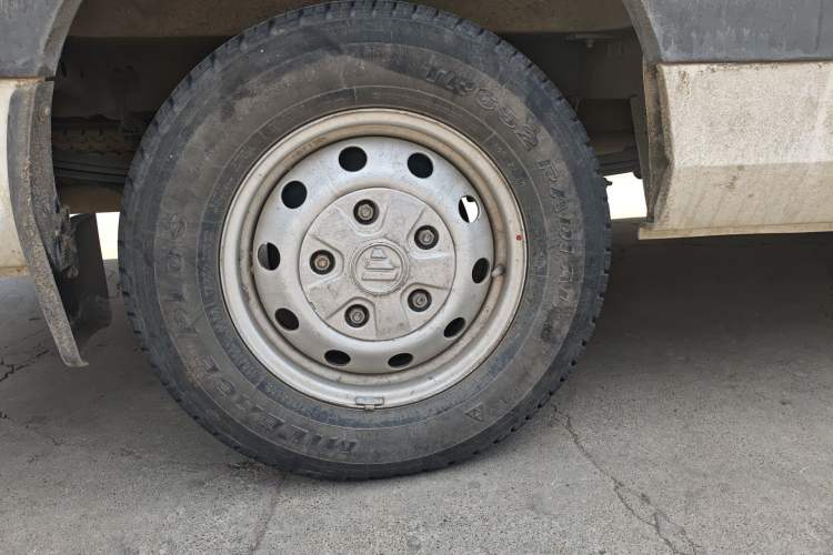 Used Foton Toano 2019 2.5T Multi-Function Long-Wheelbase Mid-Height 5-7 Seater 4J25TC3