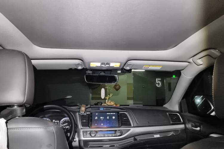 Used Toyota Highlander 2021 2.0T Four-Wheel Drive Luxury Edition 7 Seats Headliner