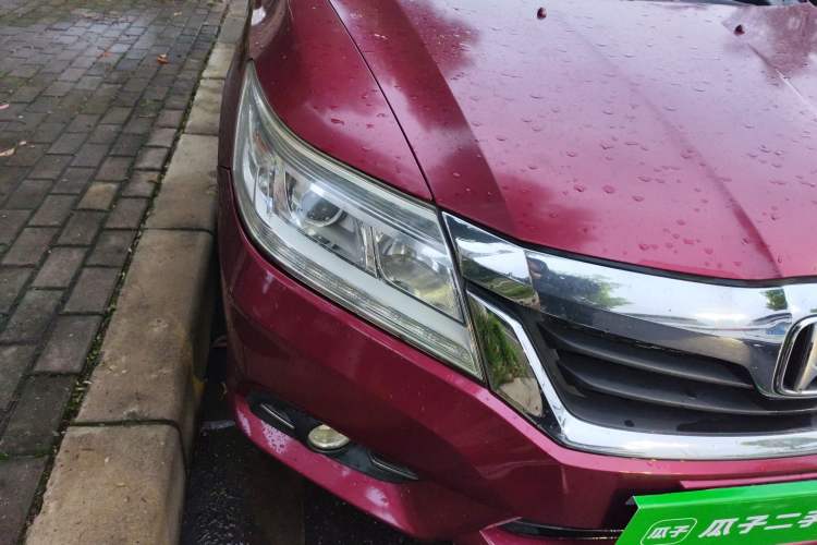 Used Honda Crider 2013 1.8L automatic comfort version
