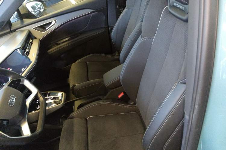 Used Audi Q5 e-tron 2022 40 e-tron Starlight Edition Mech Kit
