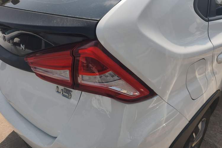 Used Luxgen U5 SUV 2017 1.6L CVT Jazz Edition
