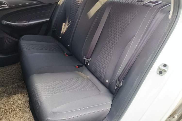 Used Roewe i5 2020 1.5L Automatic 4G Connected Linghao Edition
