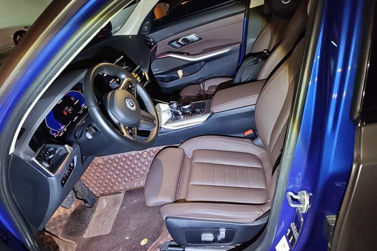 Used BMW 3 Series 2020 Facelifted 325Li M Sport Night Edition Package Left Front Seat