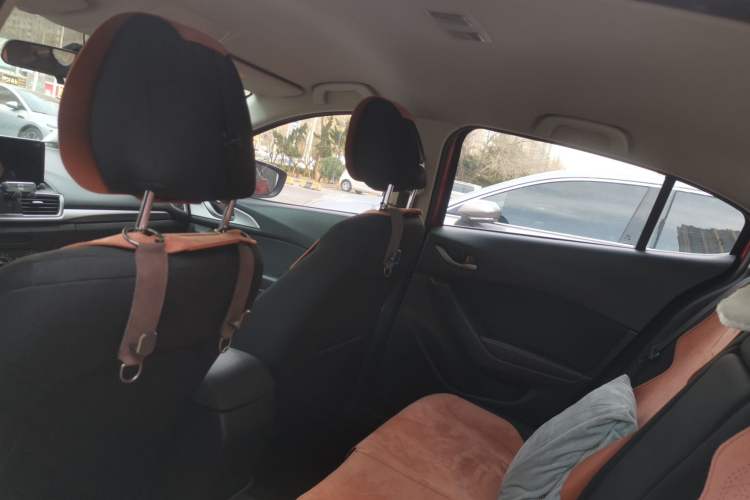 Used Mazda 3 Axela 2019 Cloud-Controlled Version Sedan 1.5L Automatic Comfort Trim China VI Standard