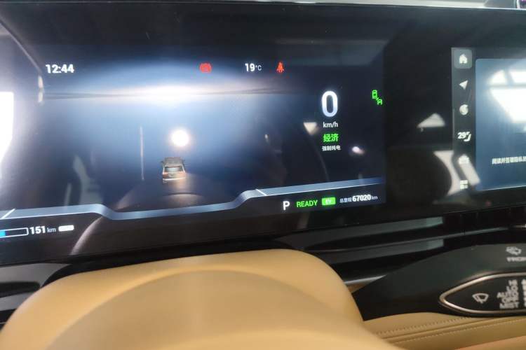 Used VOYAH Dream 2024 PHEV Ultra-Long Range Flagship Edition Instrument Cluster