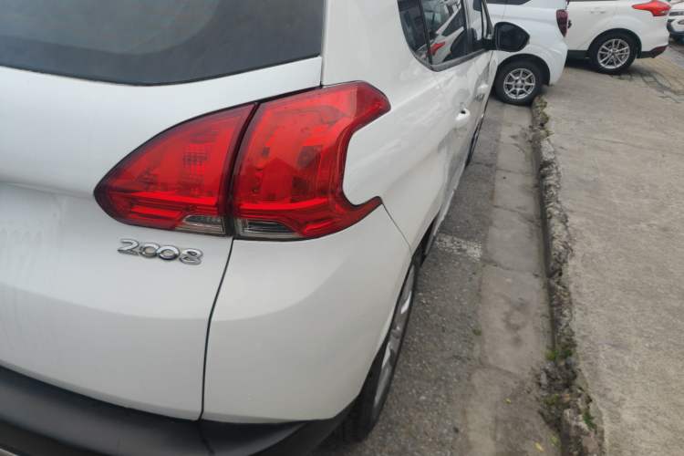 Used Peugeot 2008 2014 1.6L Automatic Excellence Edition Right Rear Taillight