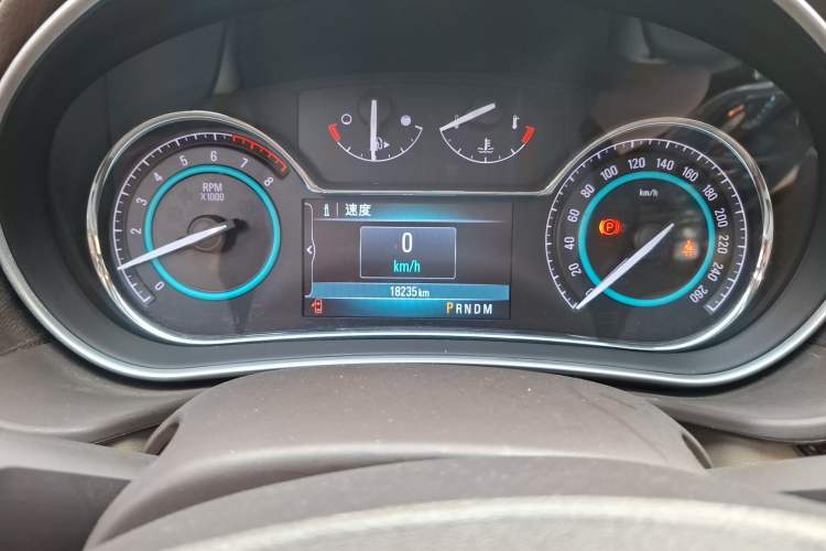 Used Buick Regal 2014 2.0L Elite Fashion Edition Instrument Cluster