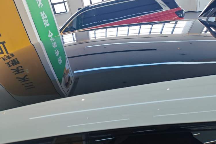 Used Xiaomi Auto YU7 2025 Ultra-Long Range High-Performance All-Wheel-Drive Max Edition Roof